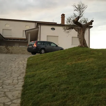 Tatil Evi Santoro